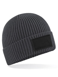 Berretto in maglia a costine con patch in twill
