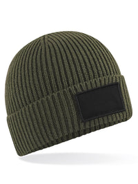 Berretto in maglia a costine con patch in twill