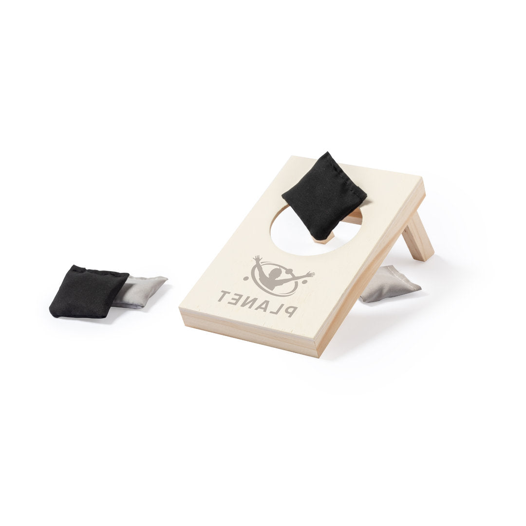 Gioco Cornhole - lancio sacchetti