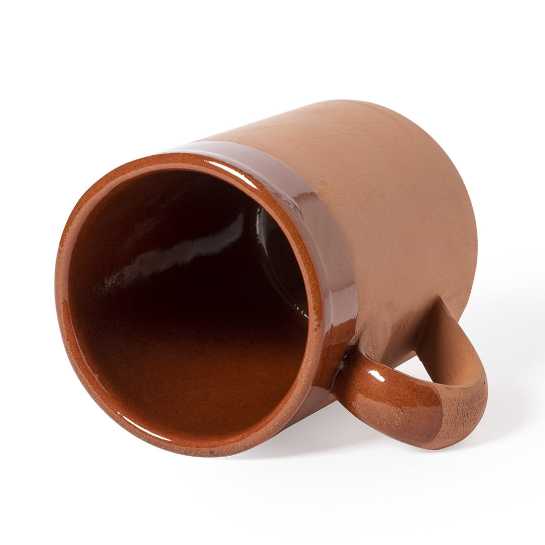 Tazza in argilla design classico