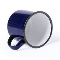 Tazza in metallo stile vintage